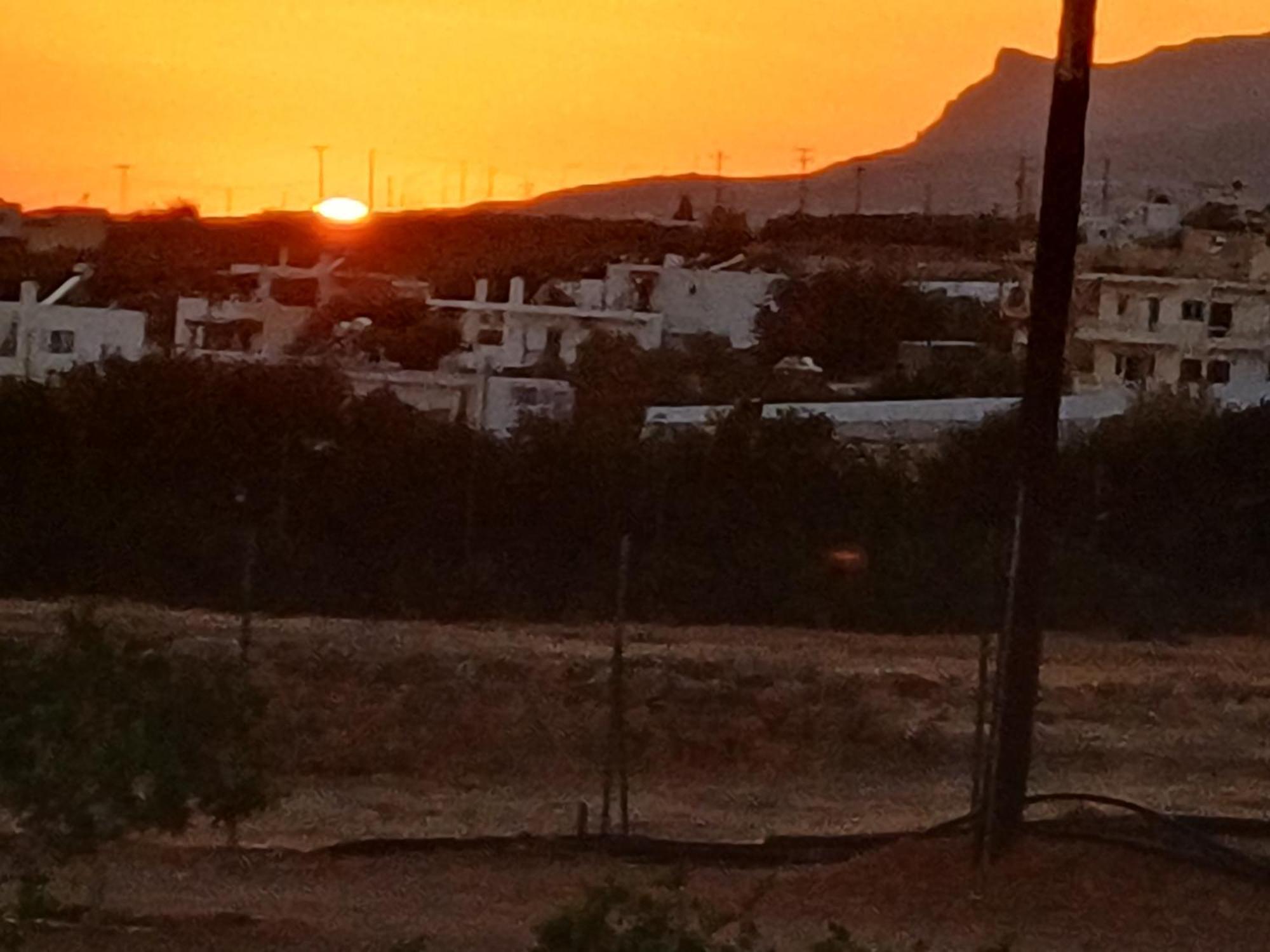 εξοχη και θαλασσα *