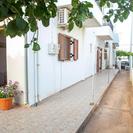 Εξοχη Και Θαλασσα Apartment Makry Gialos  Exterior photo