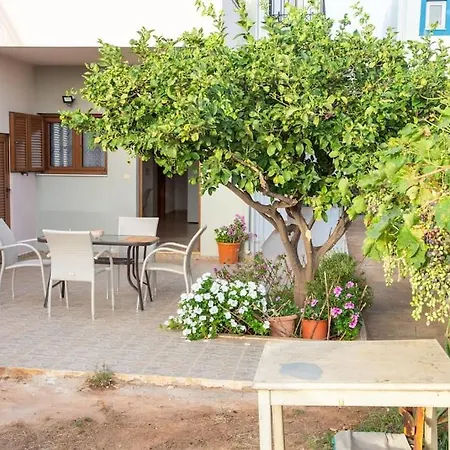Εξοχη Και Θαλασσα Apartment Makry Gialos  Exterior photo